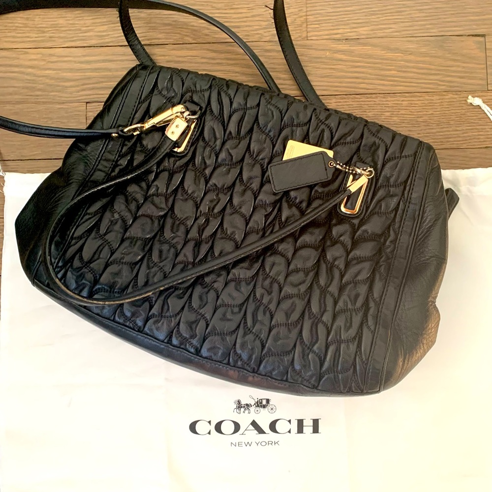 Coach leather bag, black. Great Condition. Gold hardware.
